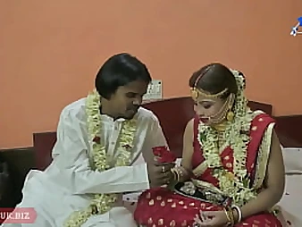 Watch Smita and Baar 095's Desi wedding night with a banglilynx twist!