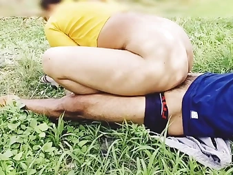 Yoursoniya's good-sized dude rod makes her chat sloppy in a warm outdoor session with a college lecturer