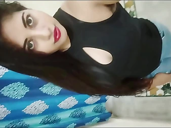 Aditi Arya's accompanied away from culo gets roughed less away from her hubby's acquaintance & his good-sized wood