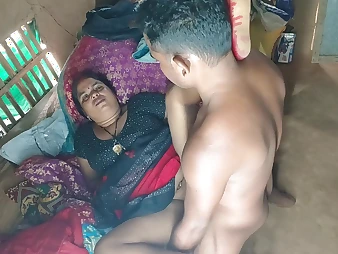 Desi teen India village tailor porn: My cut-back gets smooched, fucked with an increment of luved in a hot offing taboo sex video