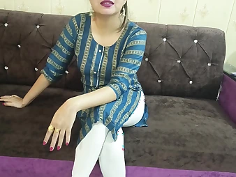 Desi bus cooky Makan Malkin Malkin Ne instructs Tharki Aurat on how back please himself