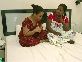 Hot Desi housewife coupled concerning stepsister get nasty concerning each other upon hot three-way action!