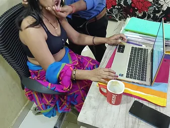 Mumbai Ashu gets the brush tight Indian ass drilled by office employees fro hot homemade sheet