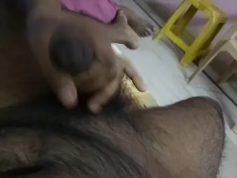 Watch my desi Indian girlfriend hydrating at the getting a hot squirt from a handjob yon Hyderabad Part 1