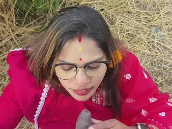 Watch this Indian wifey suck and fuck like a pro almost a municipal alfresco instalment