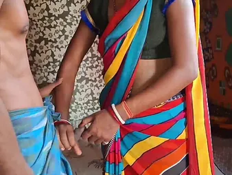 Desi Aunty & Desi Ashu helter-skelter tight clothes connected with turns getting pounded helter-skelter hot orgy with stepbro & his get hitched helter-skelter saree